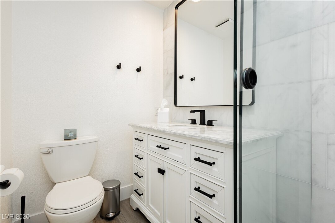 7805 Harbour Towne Ave in Las Vegas, NV - Building Photo