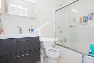 1805 Beacon St in Brookline, MA - Building Photo - Building Photo