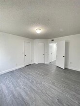 12400 Vista Isles Dr, Unit 1412 in Plantation, FL - Building Photo - Building Photo
