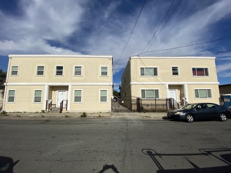 34-38 13th St in Richmond, CA - Building Photo