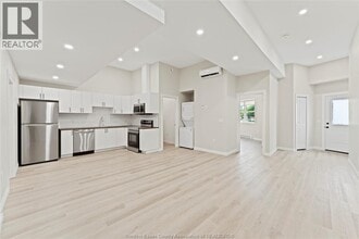 127 Talbot St N in Essex, ON - Building Photo - Building Photo