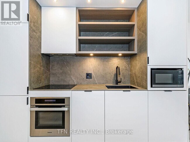 55-2655 Charles St E in Toronto, ON - Building Photo - Building Photo