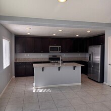 8978 Quail Fls Dr in Reno, NV - Building Photo - Building Photo