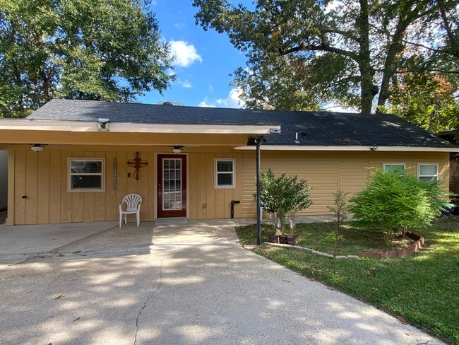 property at 3540 N Foster Dr