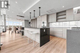 823 Carnarvon St in New Westminster, BC - Building Photo - Building Photo