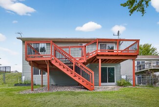 5072 Cannon Ln NW in Rochester, MN - Building Photo - Building Photo