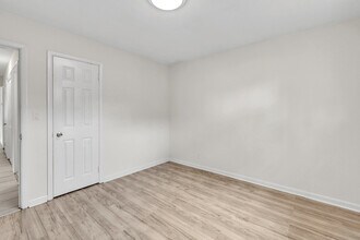 46 Daniel Dr in Bridgeport, CT - Building Photo - Building Photo