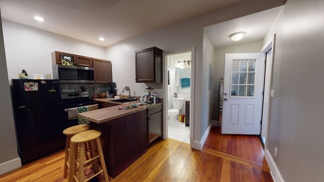 property at 960 State St
