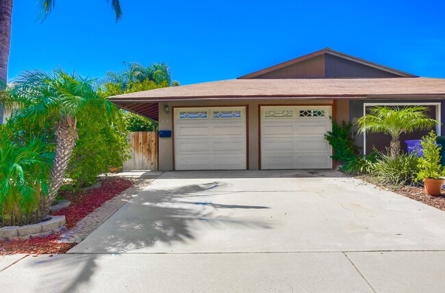 151 Christen Way in San Marcos, CA - Building Photo - Building Photo