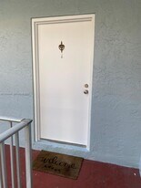 455 S Pine Island Rd in Plantation, FL - Building Photo