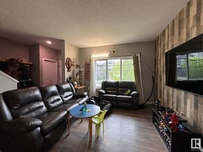 5329 Crabapple Loop SW in Edmonton, AB - Building Photo - Building Photo