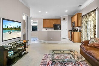 1519 Thoroughbred Blvd in Johns Island, SC - Foto de edificio - Building Photo