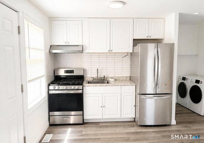 property at 223 Pearl Harbor St