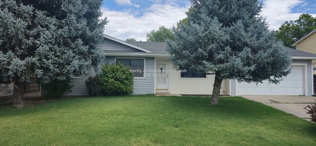 property at 175 Applewood Dr