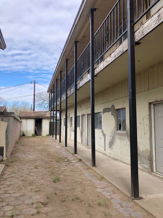 405 E Guerra St in Rio Grande City, TX - Building Photo