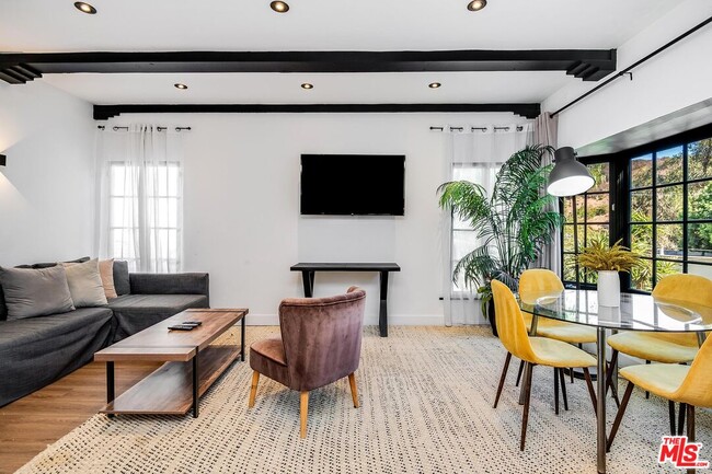 property at 9622 Highland Gorge Dr