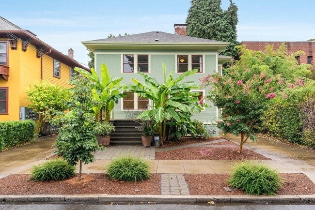property at 2924-2926-2926 SE Morrison St