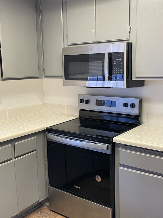 707 S Webster Ave, Unit 108