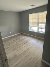 83 Jordan Ln in Middletown, NY - Foto de edificio - Building Photo