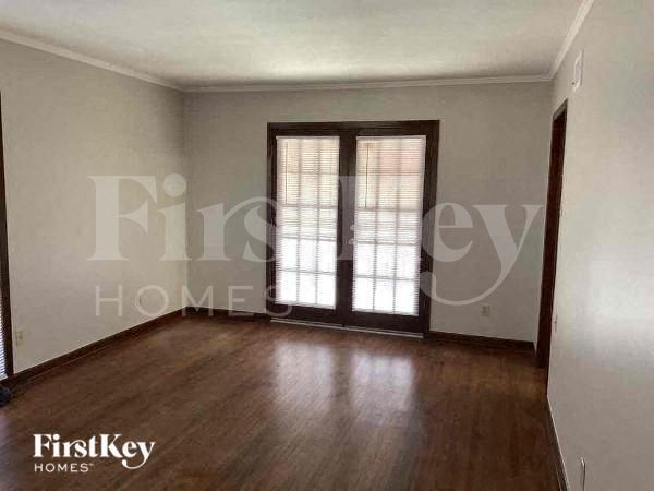 property at 4629 Dunn Ave