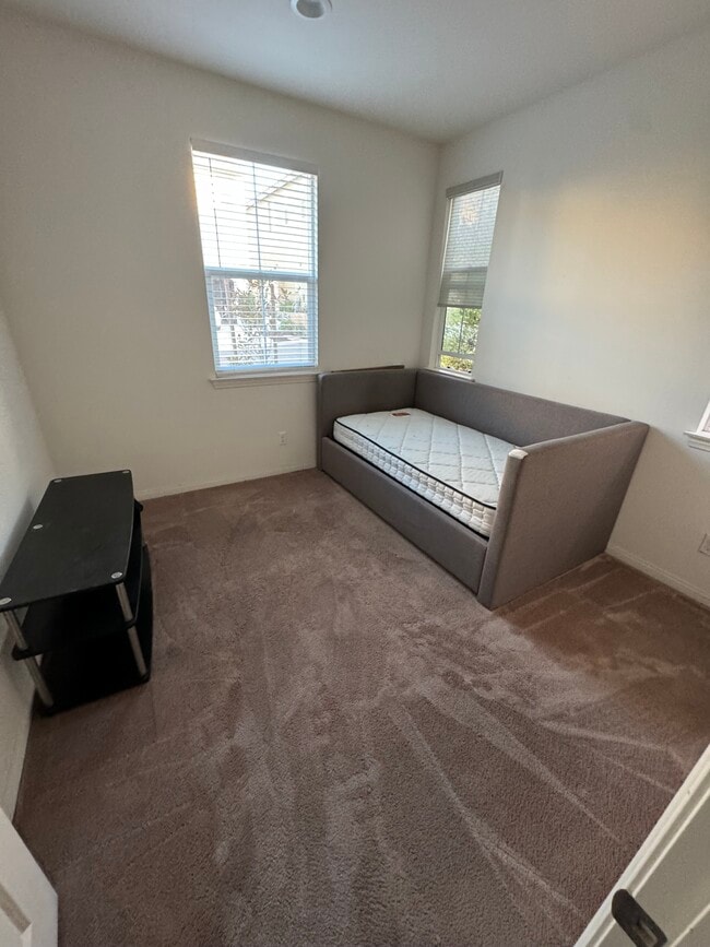 property at 2718 Via Razmin