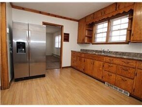 44 1st St N in Waite Park, MN - Building Photo - Building Photo