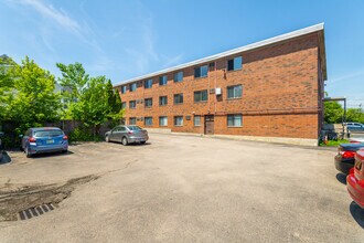 10 Murdock St, Unit 2-10 in Somerville, MA - Foto de edificio - Building Photo