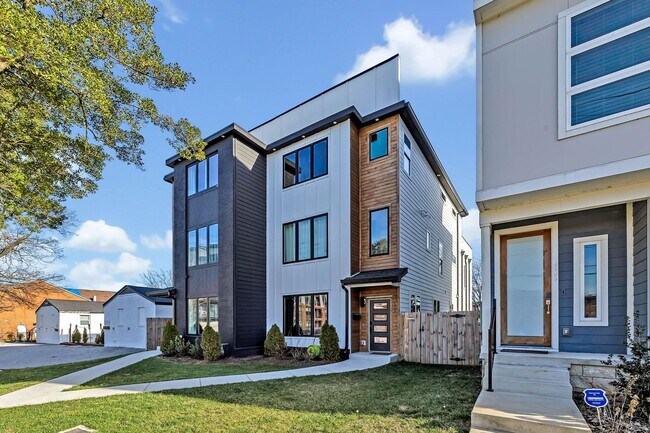 611 21st Ave N in Nashville, TN - Building Photo - Building Photo