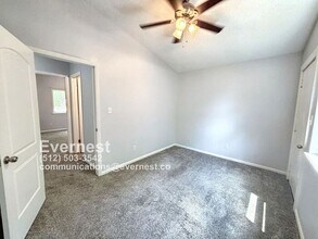 10905 Elm St in Jonestown, TX - Building Photo - Building Photo