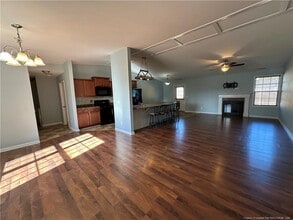 20 Old English Ln in Spring Lake, NC - Building Photo - Building Photo