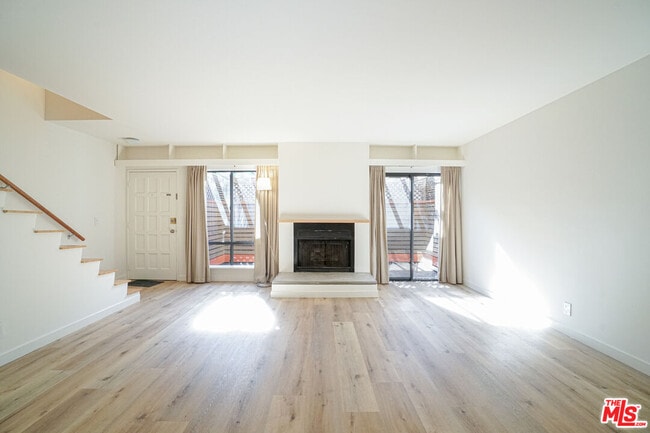 1534 N Formosa Ave in Los Angeles, CA - Building Photo - Building Photo