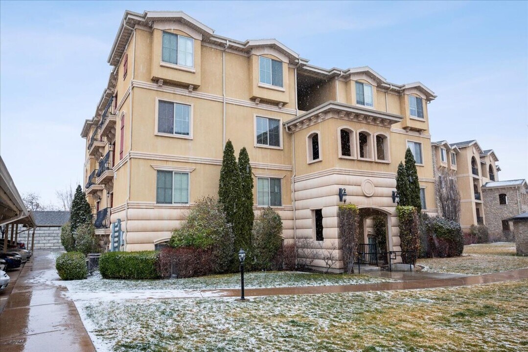 1043 N 920 W in Orem, UT - Building Photo