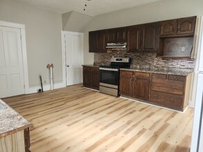 1116 W Tennessee St in Evansville, IN - Building Photo - Building Photo