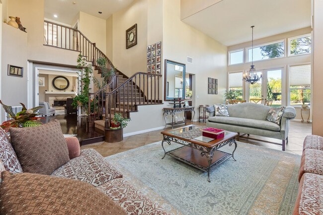 713 Twillin Ct in Simi Valley, CA - Building Photo - Building Photo