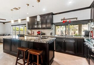 10505 SW 117th St in Miami, FL - Building Photo - Building Photo