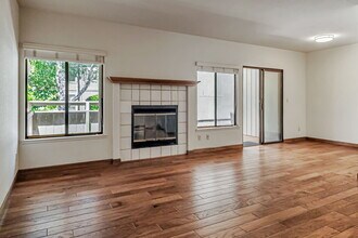 111 Bean Creek Rd in Scotts Valley, CA - Foto de edificio - Building Photo