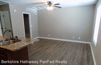 798 Martin St in Clarksville, TN - Building Photo - Building Photo