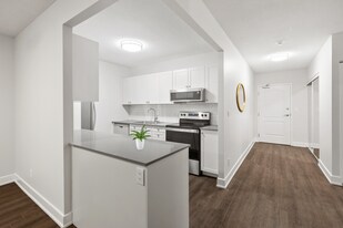 Barrett Place I in Kingston, ON - Building Photo