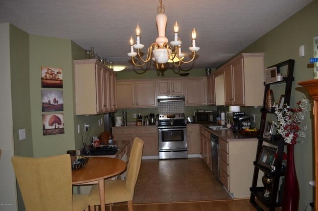 property at 4717 Middlesex Dr