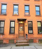 311 7th St in Jersey City, NJ - Building Photo