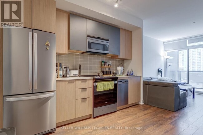 property at 110-1350 Ellesmere Rd