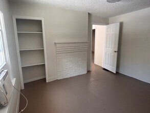 110 Davis St N in Carthage, TN - Foto de edificio - Building Photo