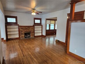 137 Commonwealth Ave in Buffalo, NY - Building Photo - Building Photo