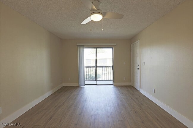 5311 Summerlin Rd in Ft. Myers, FL - Building Photo - Building Photo