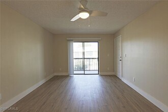 5311 Summerlin Rd in Ft. Myers, FL - Building Photo - Building Photo