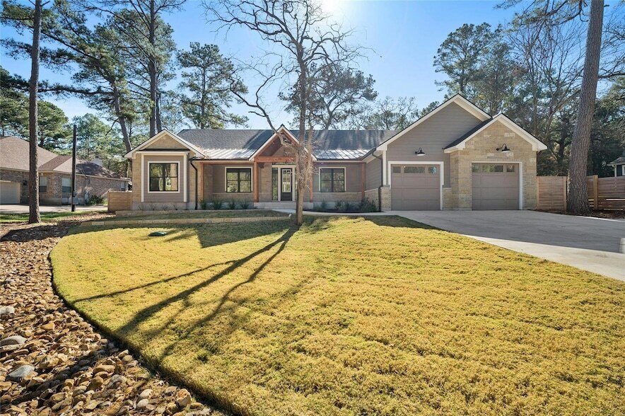 319 Akaloa Dr in Bastrop, TX - Building Photo