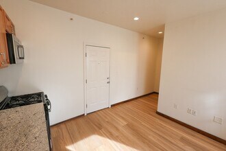 100 Seaver St, Unit 12B in Boston, MA - Building Photo - Building Photo