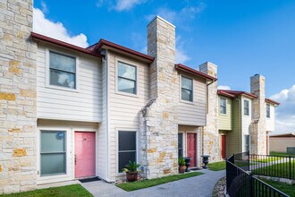 Arbors at Riverside in Austin, TX - Building Photo - Building Photo