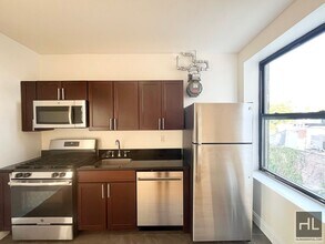 West 11th Street in New York, NY - Foto de edificio - Building Photo