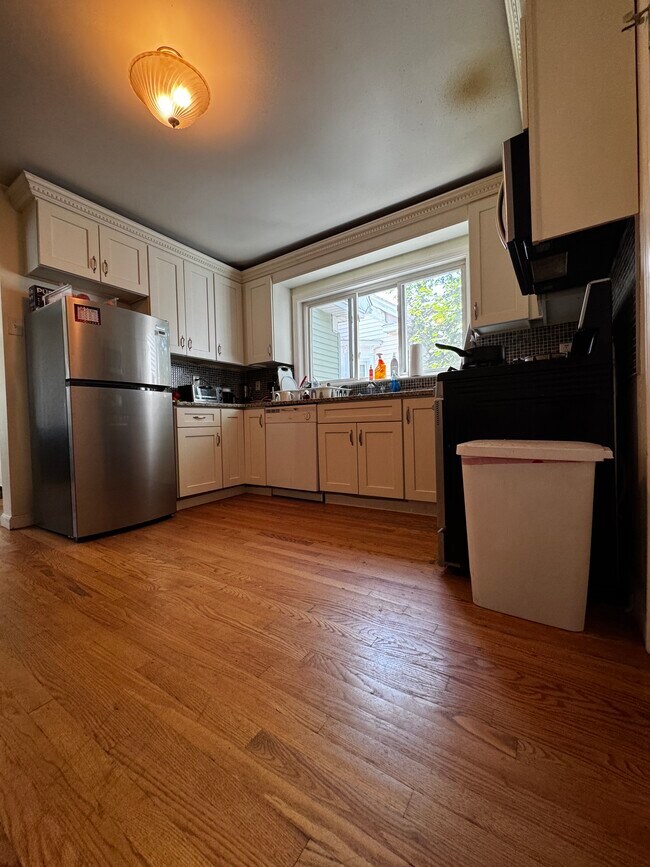 375 Prospect St, Unit 2